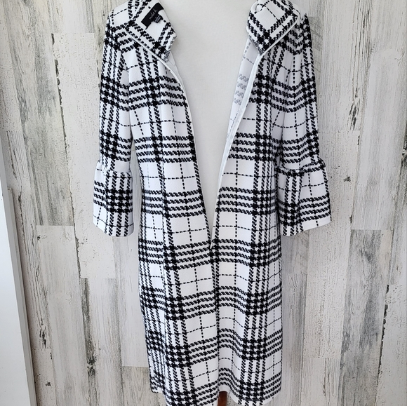 White/Black Plaid Lightweight Dress - Picture 2 of 8